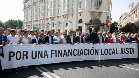 Barrachina reclama al Gobierno de España una financiación justa y el dinero que debe a las entidades locales. Barrachina reclama al Gobierno de España una financiación justa y el dinero que debe a las entidades locales.