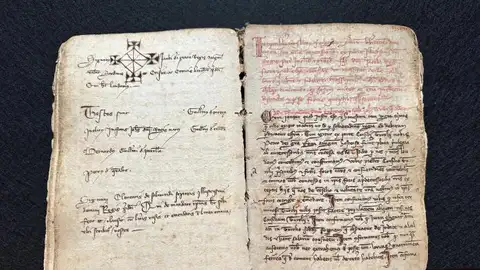 Códice de privilegios de la Comunidad de Aldeas del siglo XIV CODICE EDAD MEDIA