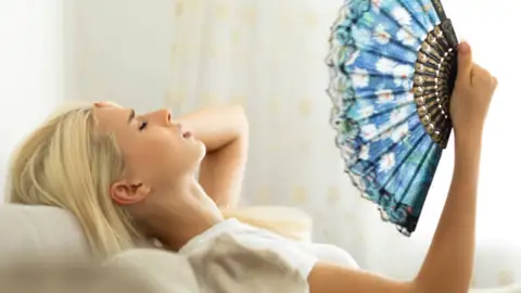 Podrías estar sufriendo un golpe de calor y no saberlo: 15 síntomas poco conocidos, según los expertos Podrías estar sufriendo un golpe de calor y no saberlo: 15 síntomas poco conocidos, según los expertos