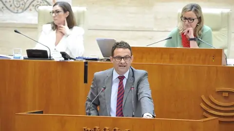 El PSOE destaca que Extremadura recibirá la mayor entrega a cuenta de su historia "gracias al Gobierno de España" El PSOE destaca que Extremadura recibirá la mayor entrega a cuenta de su historia "gracias al Gobierno de España"
