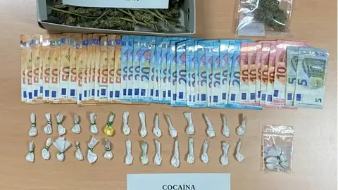 Desarticulada una operación contra el tráfico de drogas y cultivo de marihuana en un punto negro de Almassora Desarticulada una operación contra el tráfico de drogas y cultivo de marihuana en un punto negro de Almassora