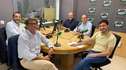 Tertulia política. Tertulia política.