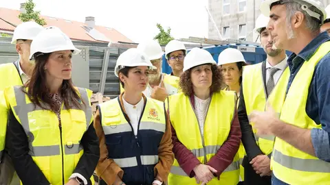 Ayuntamiento y Conselleria anuncian que la parcela de Peleteiro se inscribirá en la nueva Empresa Pública Estatal y el 100% de las viviendas serán a precio asequible Ayuntamiento y Conselleria anuncian que la parcela de Peleteiro se inscribirá en la nueva Empresa Pública Estatal y el 100% de las viviendas serán a precio asequible