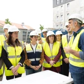 Ayuntamiento y Conselleria anuncian que la parcela de Peleteiro se inscribirá en la nueva Empresa Pública Estatal y el 100% de las viviendas serán a precio asequible Ayuntamiento y Conselleria anuncian que la parcela de Peleteiro se inscribirá en la nueva Empresa Pública Estatal y el 100% de las viviendas serán a precio asequible