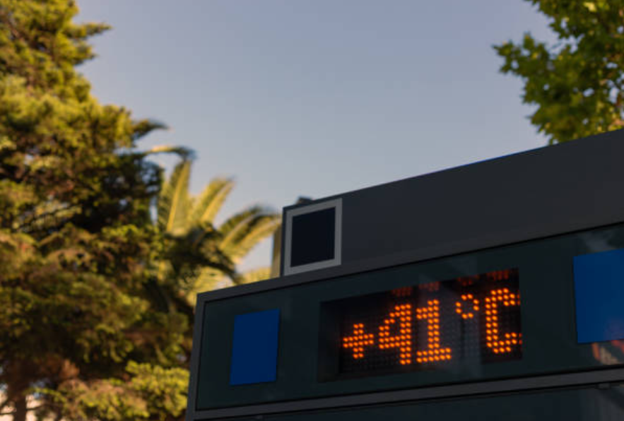 El mapa del calor extremo: radiografía de las ciudades españolas más golpeadas por las olas de calor El mapa del calor extremo: radiografía de las ciudades españolas más golpeadas por las olas de calor