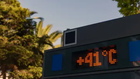 El mapa del calor extremo: radiografía de las ciudades españolas más golpeadas por las altas temperaturas El mapa del calor extremo: radiografía de las ciudades españolas más golpeadas por las altas temperaturas