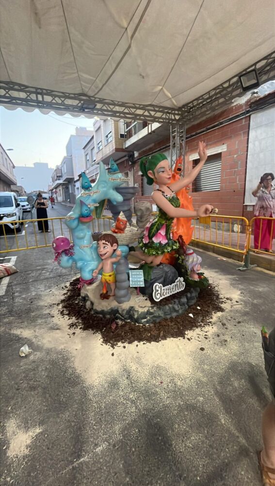 Hoguera Infantil Molinos del Calvario en Torrevieja