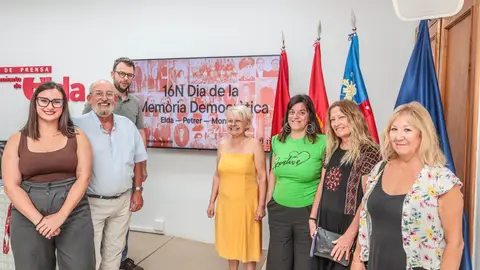 Elda, Petrer y Monóvar piden la nulidad de las sentencias a los represaliados por el franquismo. Elda, Petrer y Monóvar piden la nulidad de las sentencias a los represaliados por el franquismo.