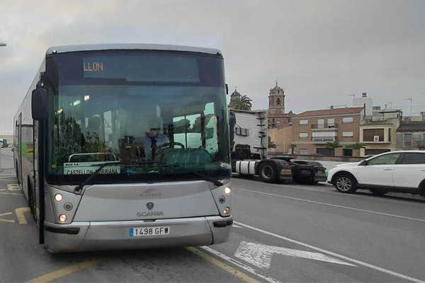 Burriana y Almassora mantendrán en Bus universitario a la UJI y ampliarán recorrido hasta el Puerto Burriana y Almassora mantendrán en Bus universitario a la UJI y ampliarán recorrido hasta el Puerto