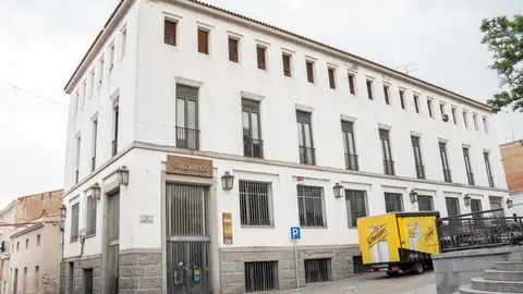 El ayuntamiento e anuncia la adquisición del edificio de Correos para formar parte del patrimonio público de la ciudad El ayuntamiento e anuncia la adquisición del edificio de Correos para formar parte del patrimonio público de la ciudad