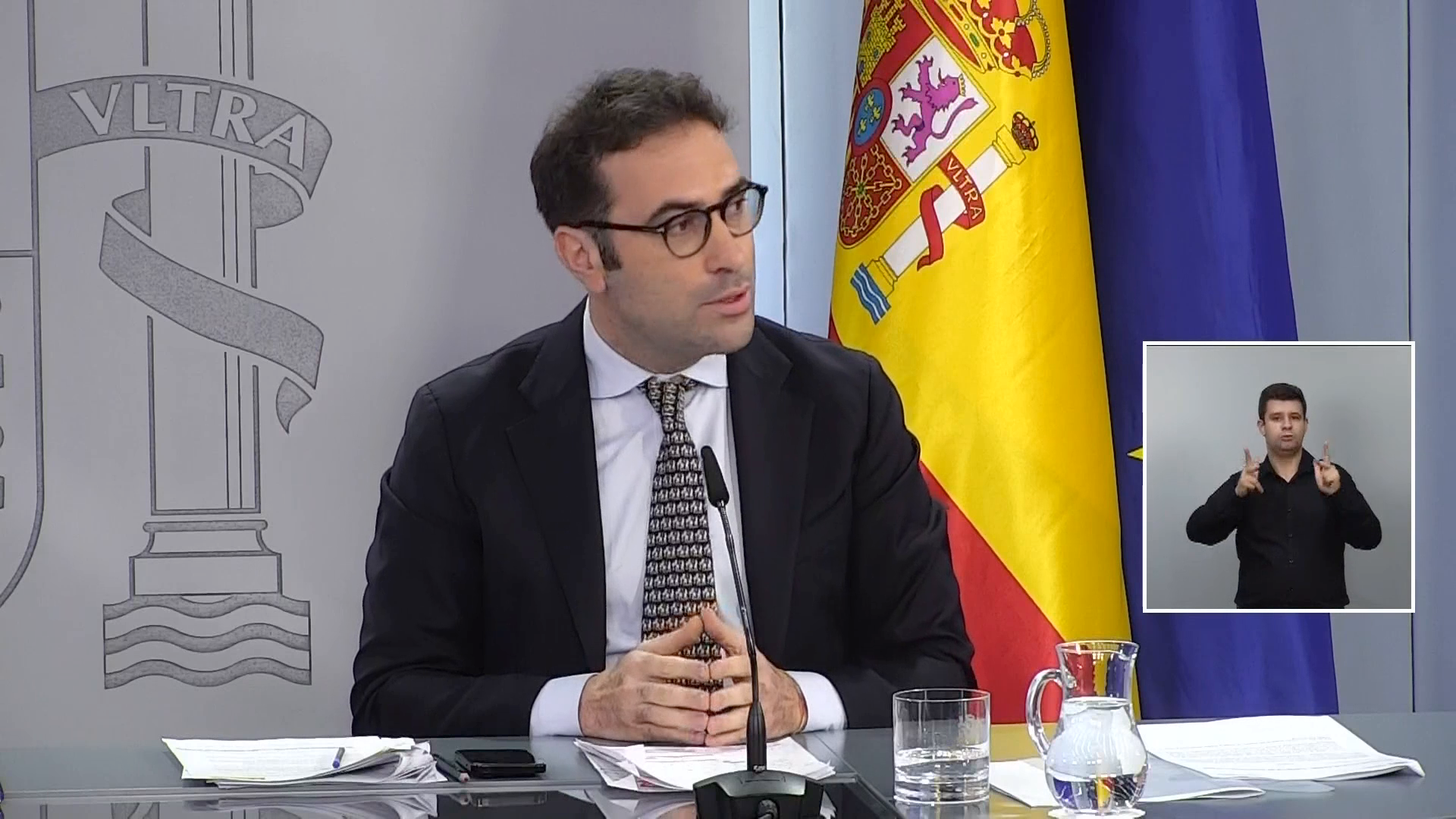 El Gobierno autoriza la opa del BBVA sobre el Sabadell si se mantienen como entidades separadas durante tres años El Gobierno autoriza la opa del BBVA sobre el Sabadell si se mantienen como entidades separadas durante tres años