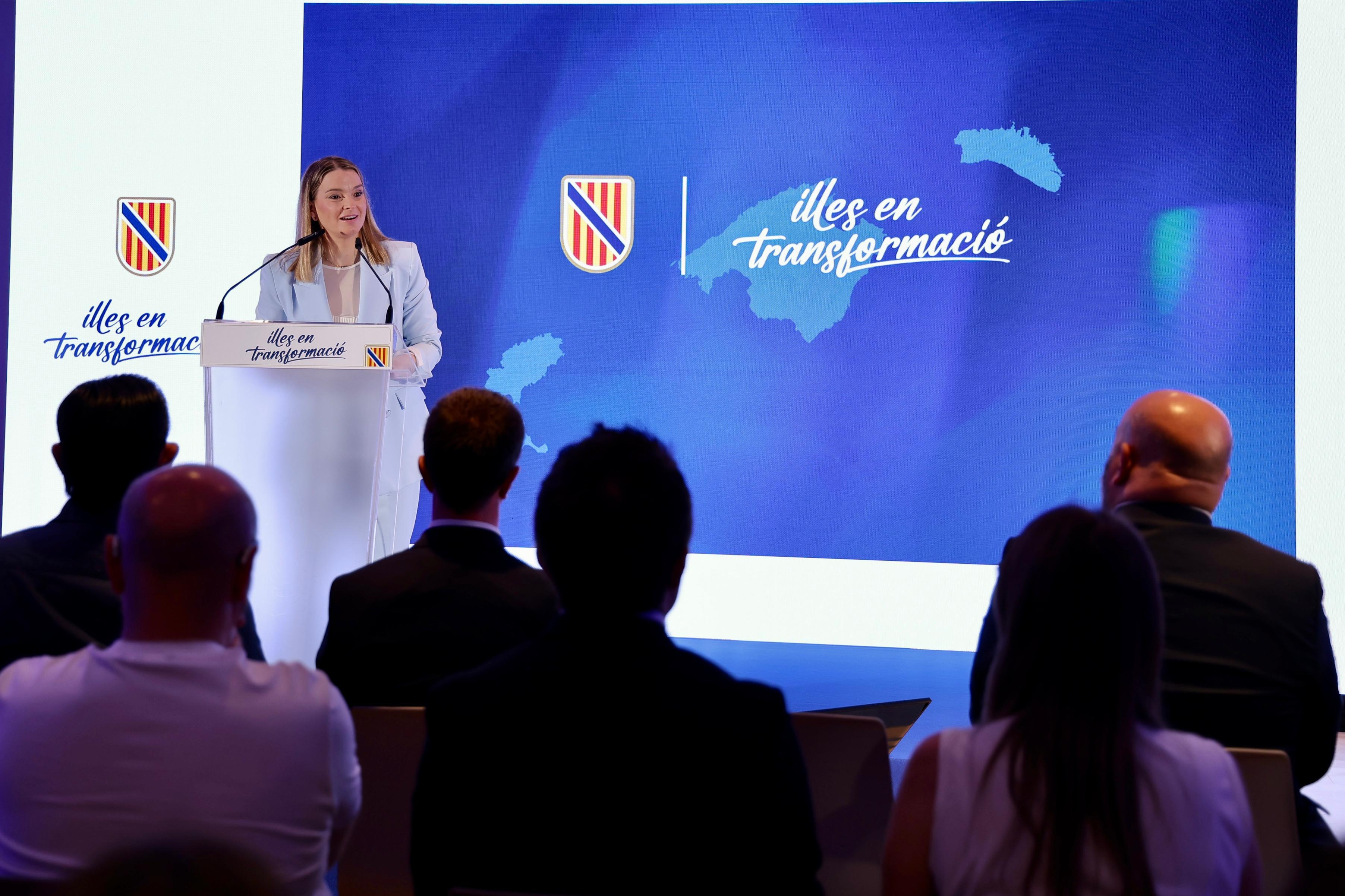 Prohens anuncia un plan de 3.800 millones para infraestructuras públicas en Baleares Prohens anuncia un plan de 3.800 millones para infraestructuras públicas en Baleares