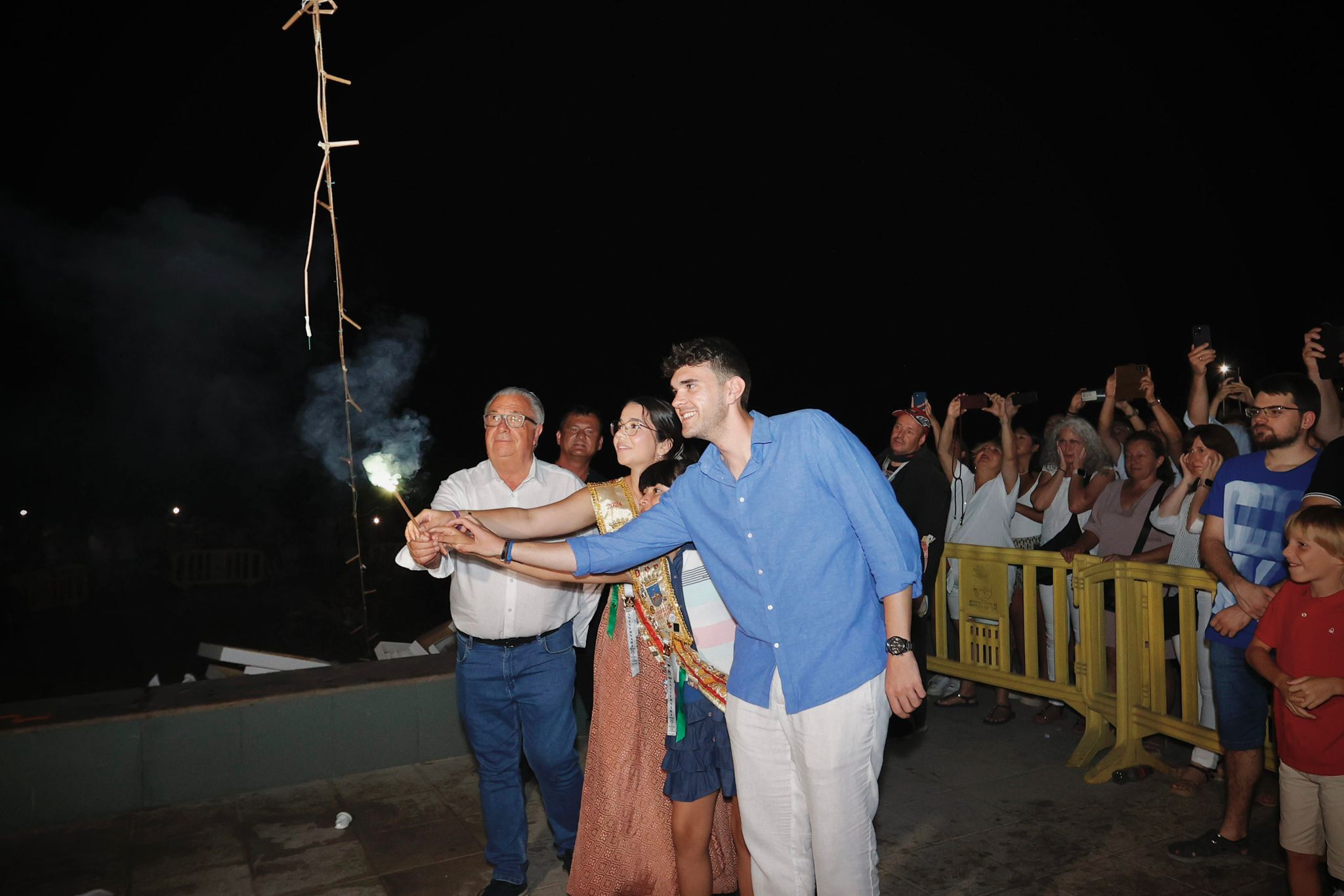 Oropesa del Mar celebra una multitudinaria Noche de San Juan con tradición, fuego y música en la playa de Morro de Gos Oropesa del Mar celebra una multitudinaria Noche de San Juan con tradición, fuego y música en la playa de Morro de Gos