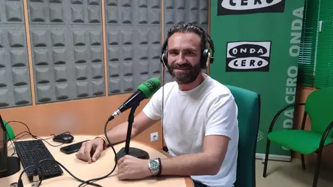 - Hospital Capilar en Pontevedra El CEO del Hospital Capilar en Pontevedra, Óscar Mendoza, en Onda Cero Pontevedra