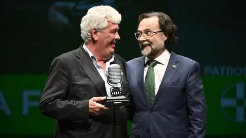 Manuel Sierra: "Ya hemos firmado un ala zurdo y un cierre" Manuel Sierra: "Ya hemos firmado un ala zurdo y un cierre"