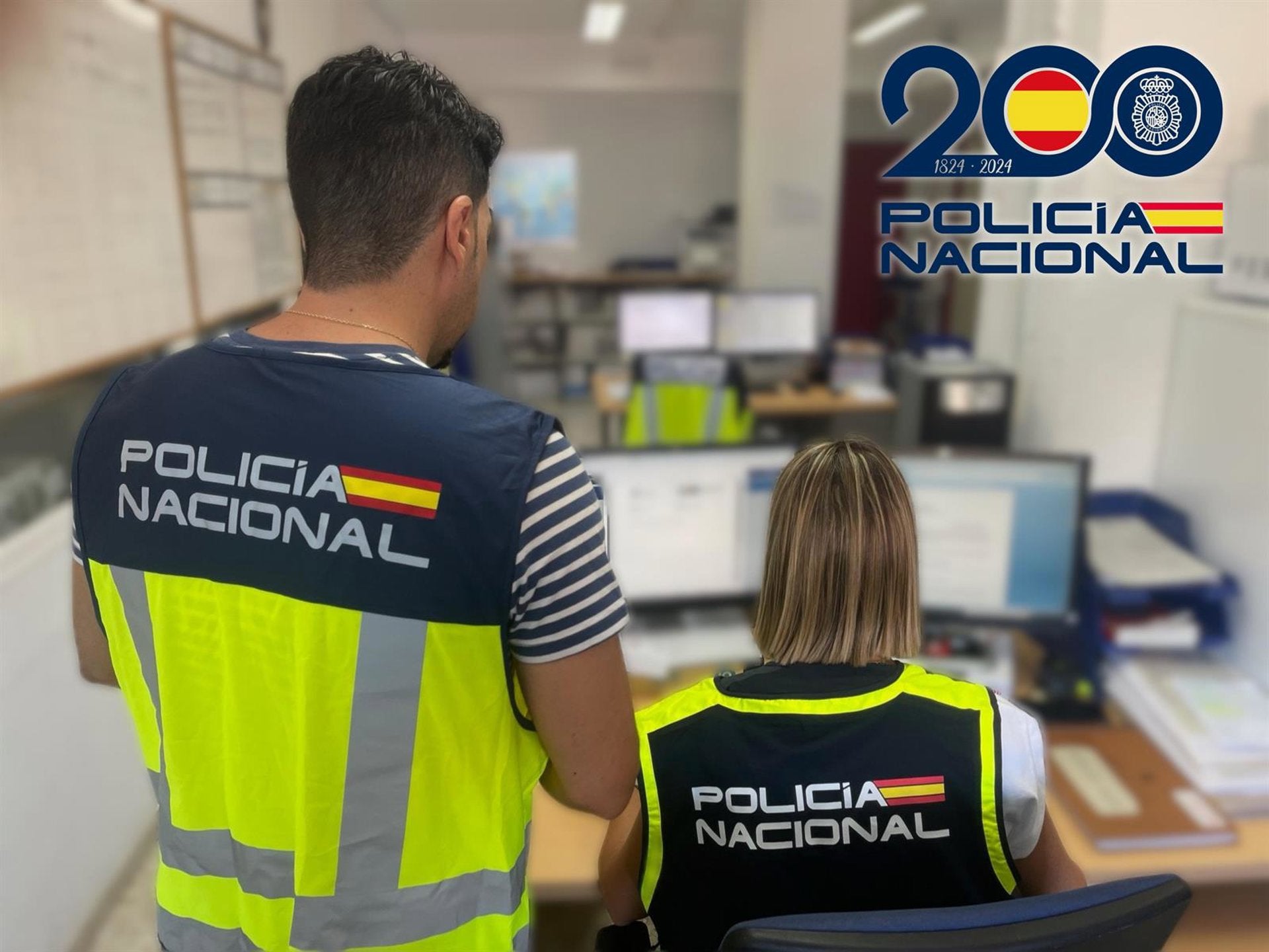 Dos detenidos acusados de estafar 5.000 euros para contratos falsos a inmigrantes Dos detenidos acusados de estafar 5.000 euros para contratos falsos a inmigrantes