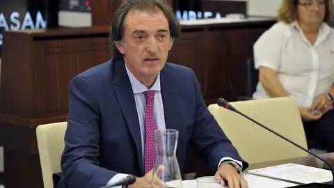 El director general del Ente Público Extremeño de Servicios Educativos Complementarios, Eduardo Villaverde, comparece en la Comisión de Educación de la Asamblea de Extremadura El director general del Ente Público Extremeño de Servicios Educativos Complementarios, Eduardo Villaverde, comparece en la Comisión de Educación de la Asamblea de Extremadura