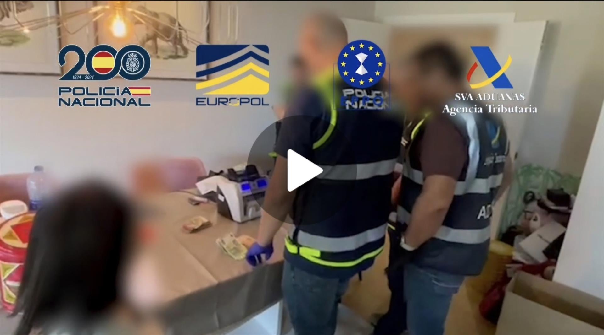 Cuatro detenido en Badajoz miembros de una red que defraudó en Europa 700 millones con mercancía de China Cuatro detenido en Badajoz miembros de una red que defraudó en Europa 700 millones con mercancía de China