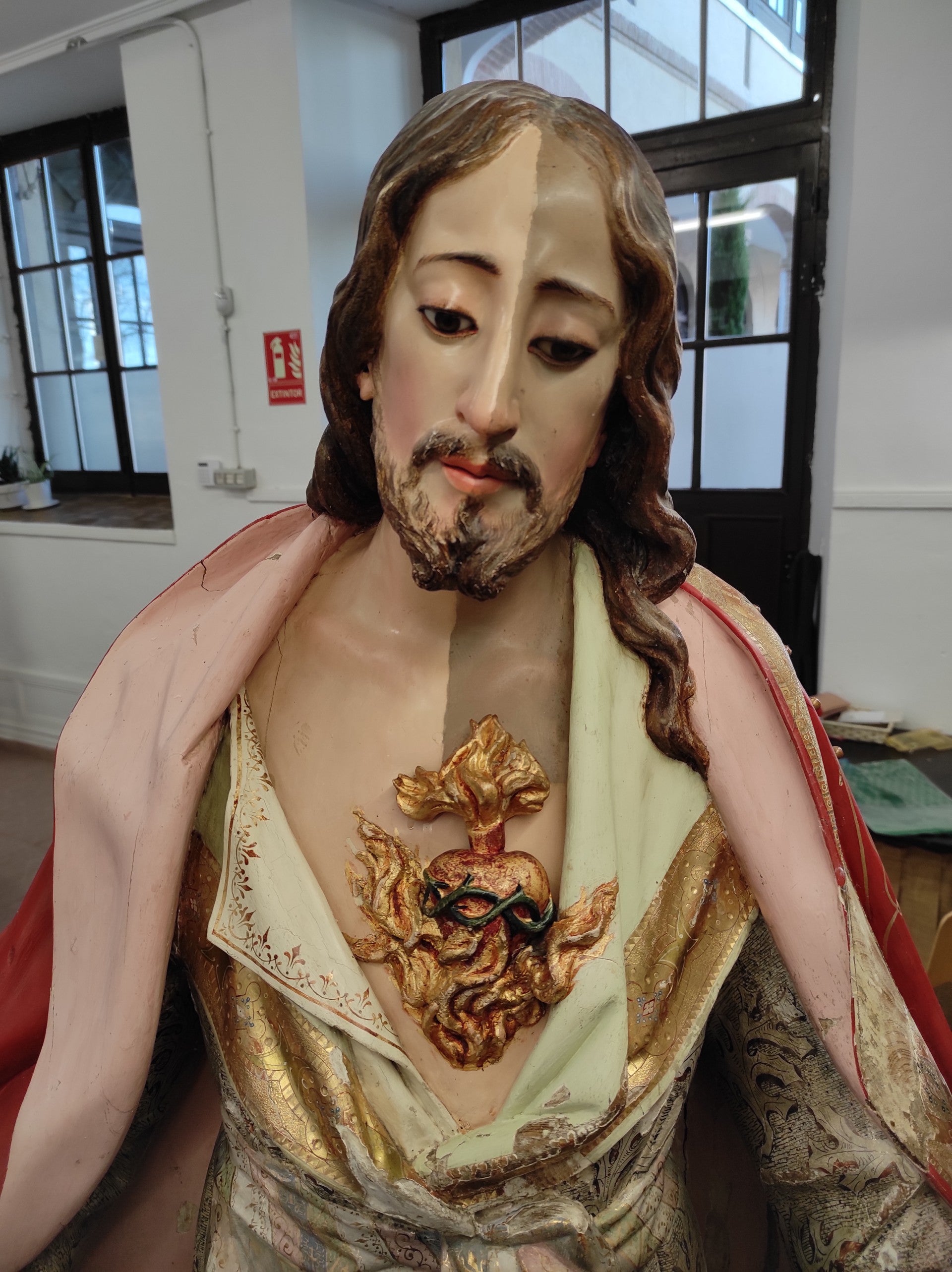 Ampudia recupera el esplendor de su Sagrado Corazón gracias a una restauración especializada Ampudia recupera el esplendor de su Sagrado Corazón gracias a una restauración especializada