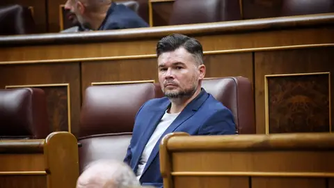 Gabriel Rufián contesta a Felipe González por sus palabras sobre la amnistía: "Manda bemoles..." El portavoz de Esquerra Republicana de Cataluña en el Congreso, Gabriel Rufián