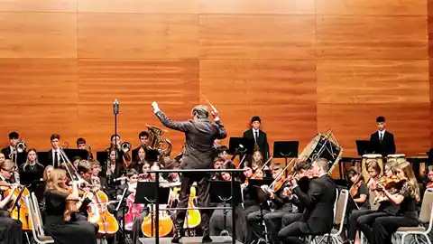 La Orquesta de Jóvenes de Alicante actúa de nuevo en el Auditori de La Nucía. La Orquesta de Jóvenes de Alicante actúa de nuevo en el Auditori de La Nucía.