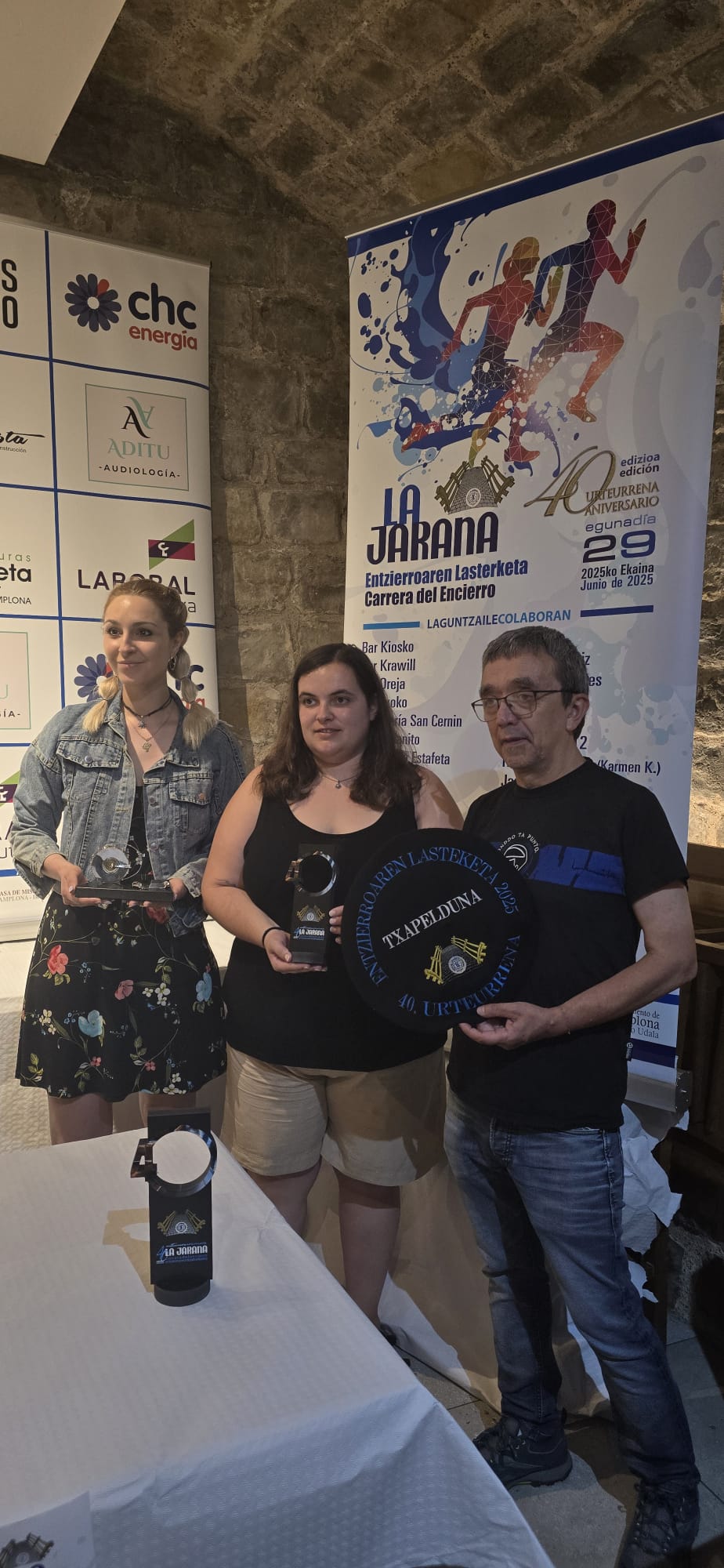 La Jarana entrega el premio Bombo 2025 a Leire Ros La Jarana entrega el premio Bombo 2025 a Leire Ros
