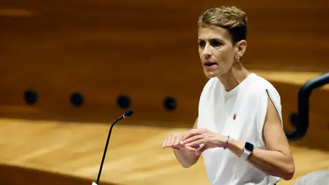 Navarra adjudicó un contrato de 76 millones a Servinabar gracias a un informe irregular de Transportes La presidenta de Navarra, María Chivite