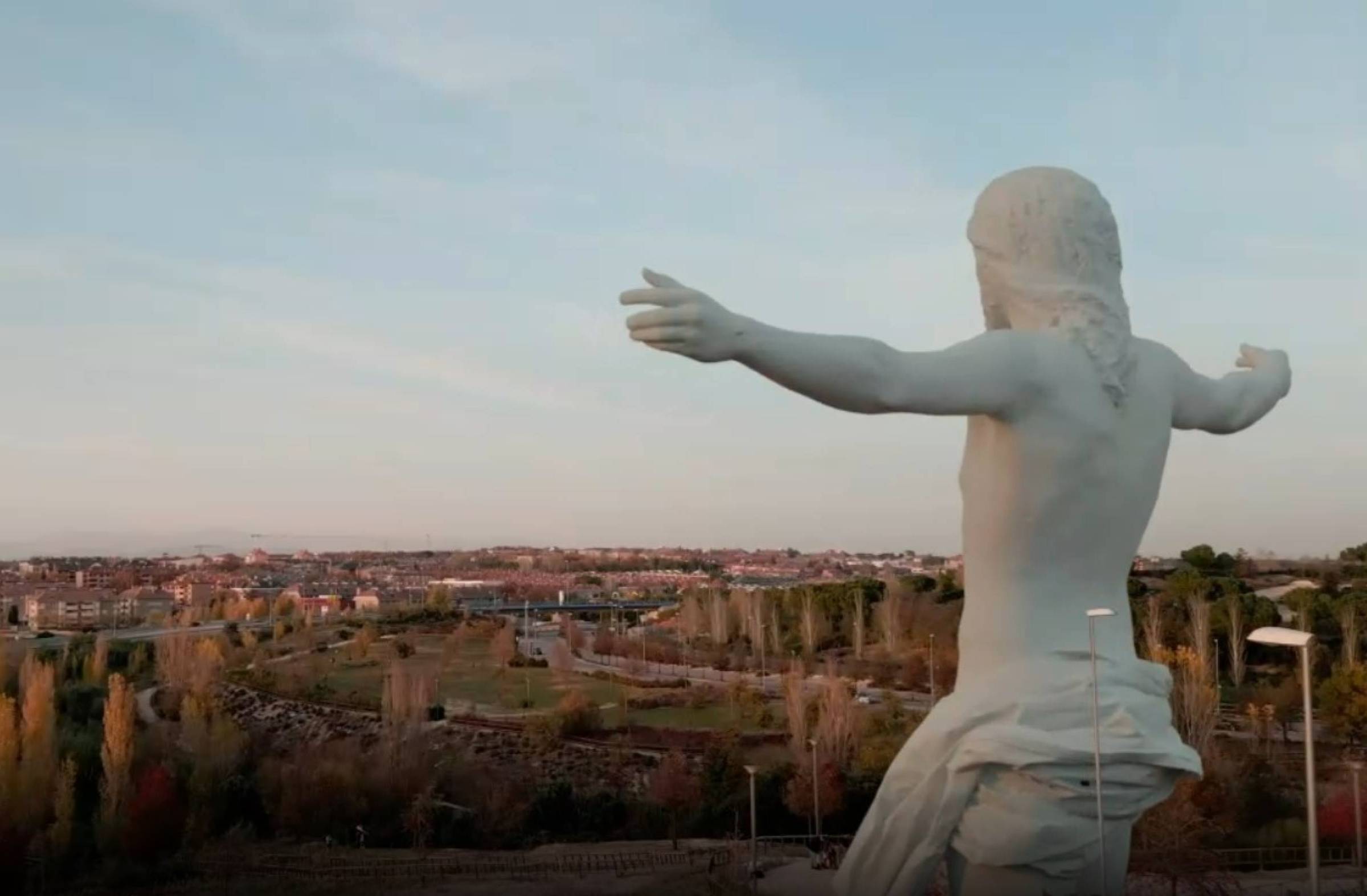 El Cristo más grande del mundo podría construirse en Madrid: 37 metros y 17 millones de euros El Cristo más grande del mundo podría construirse en Madrid: 37 metros y 17 millones de euros