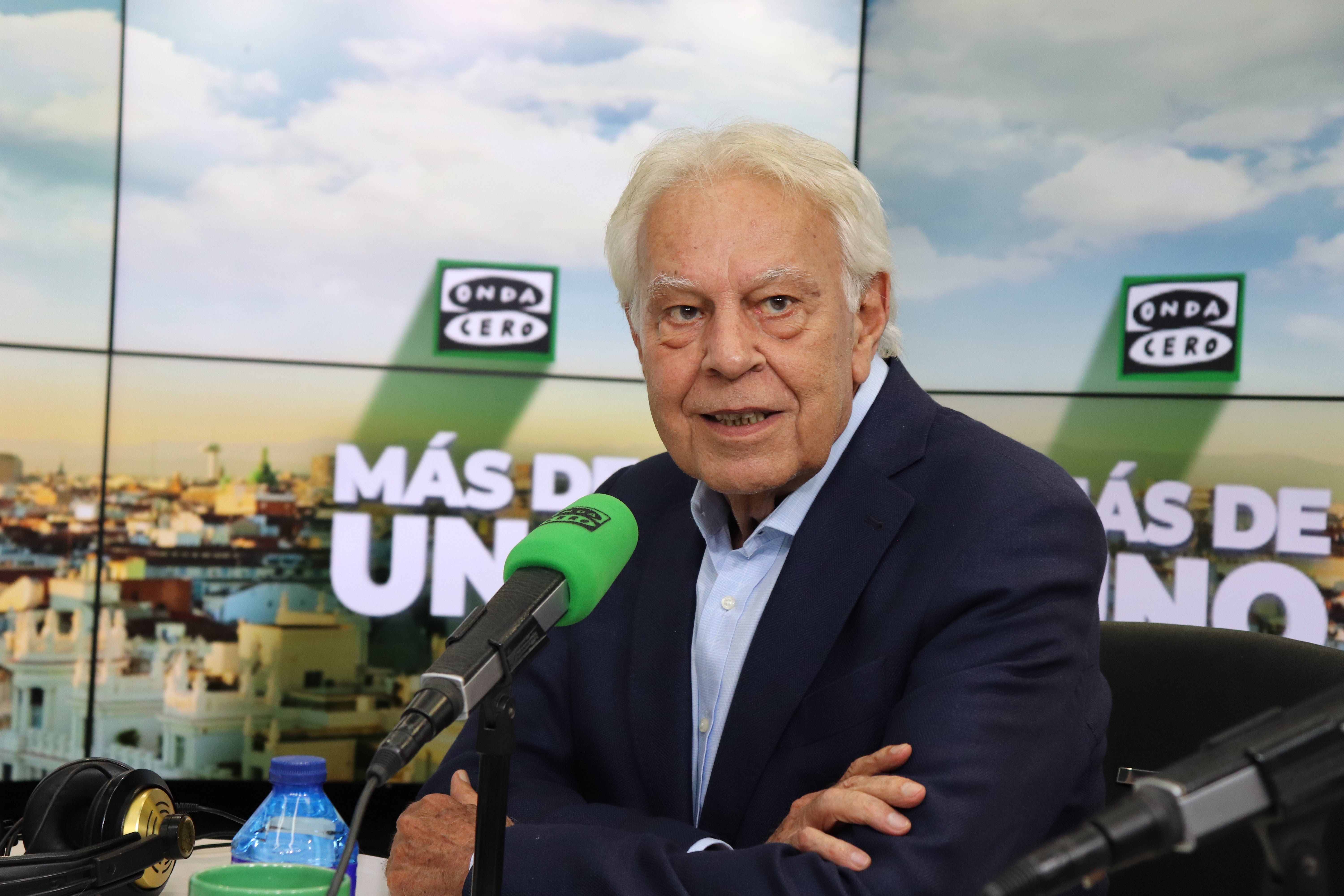 Felipe González ve la ley de amnistía como "un acto de corrupción política" y amenaza con no votar al PSOE por defenderla Felipe González ve la ley de amnistía como "un acto de corrupción política" y amenaza con no votar al PSOE por defenderla