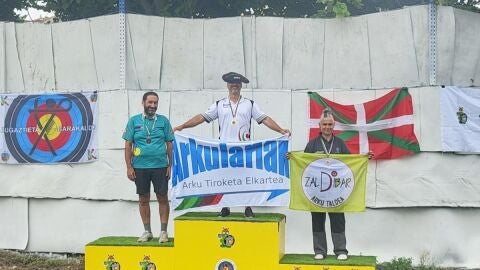 Jos&eacute; Luis S&aacute;ez - arquero ArcoPi&eacute;lagos