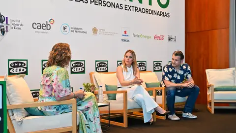 Andrea Ropero, Iñaki López y Elka Dimitrova en el V Foro Talento. Andrea Ropero, Iñaki López y Elka Dimitrova en el V Foro Talento.