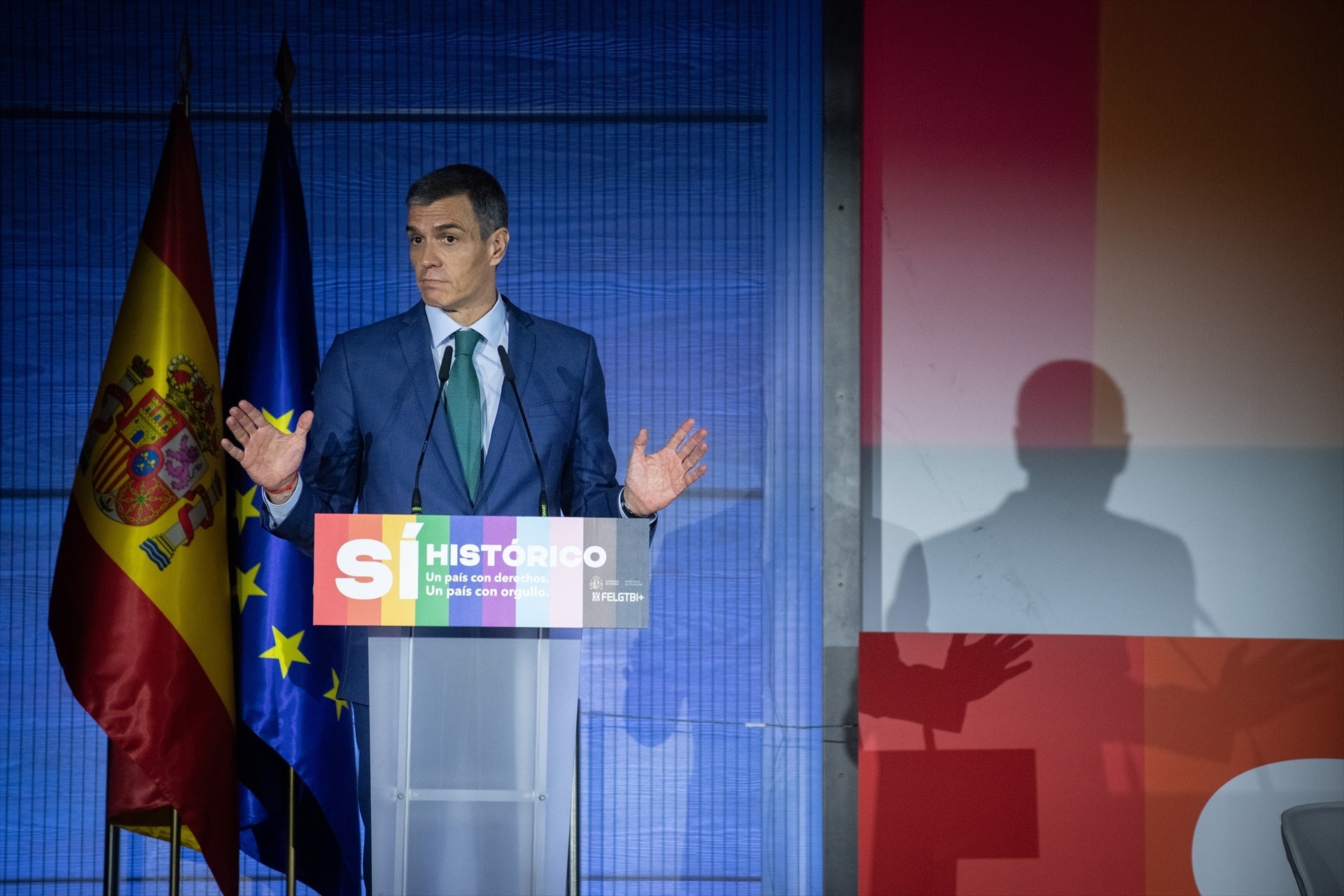 El PP del lugar de vacaciones de Pedro Sánchez le pide que no vuelva: "No es bienvenido ni digno de esta isla" El PP del lugar de vacaciones de Pedro Sánchez le pide que no vuelva: "No es bienvenido ni digno de esta isla"