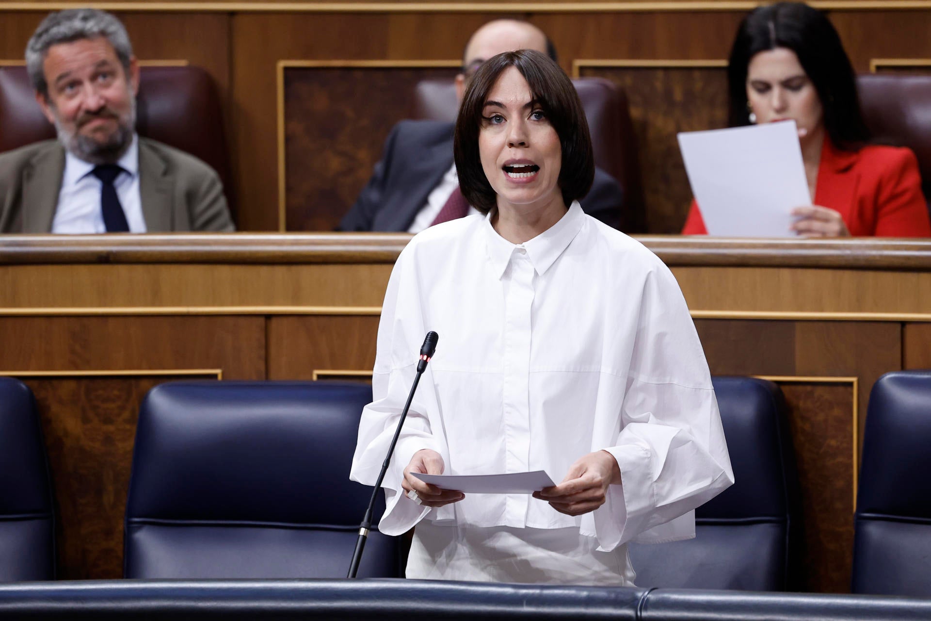Diana Morant no se corta con Felipe González: "Pues que deje de votar al PSOE" Diana Morant no se corta con Felipe González: "Pues que deje de votar al PSOE"