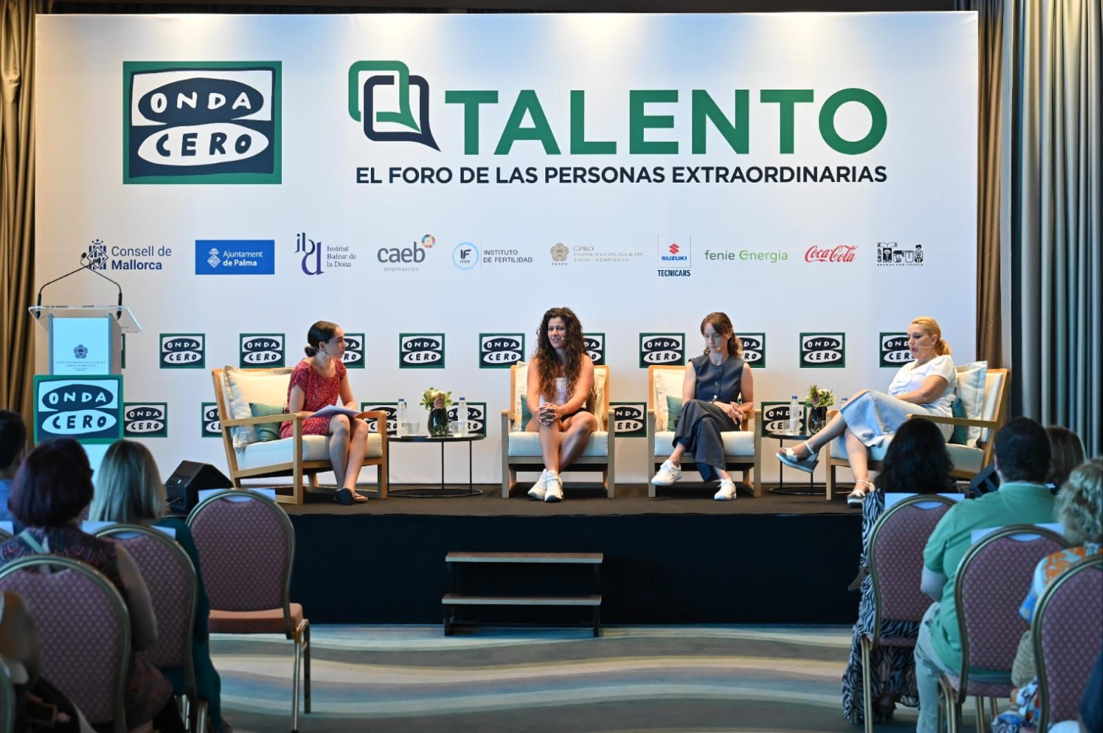 Pakita Ruiz, Elena Gómez, Carolina Doménech y Patricia Segura en el V Foro Talento. Pakita Ruiz, Elena Gómez, Carolina Doménech y Patricia Segura en el V Foro Talento.