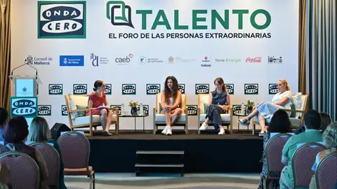 Pakita Ruiz, Elena Gómez, Carolina Doménech y Patricia Segura en el V Foro Talento. Pakita Ruiz, Elena Gómez, Carolina Doménech y Patricia Segura en el V Foro Talento.