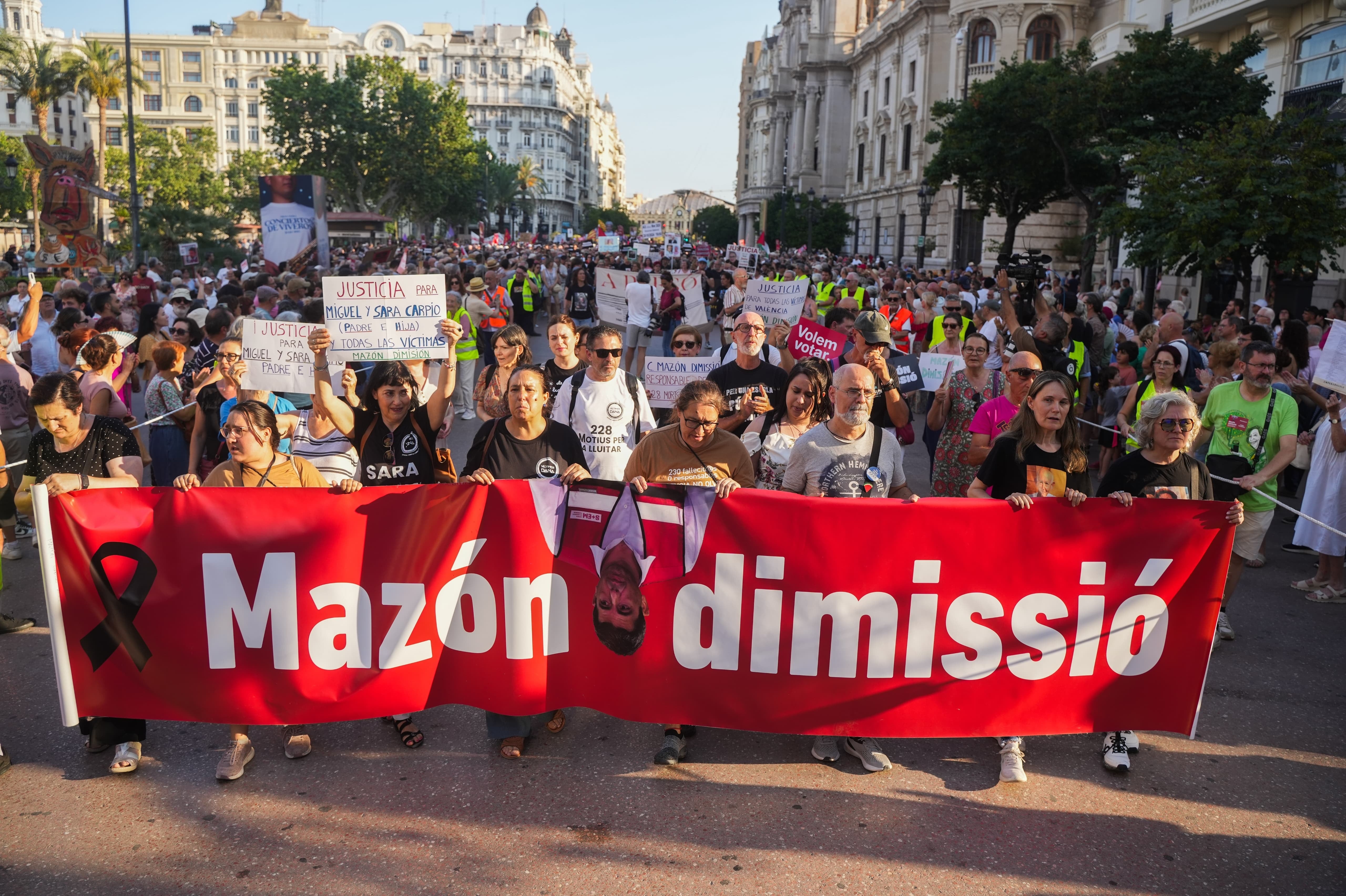 Novena manifestación 'Mazón dimisión': En Catarroja, con concentración previa y actuaciones musicales Novena manifestación 'Mazón dimisión': En Catarroja, con concentración previa y actuaciones musicales