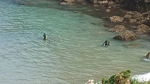 Localizan el cuerpo sin vida del joven de 23 años desaparecido en una playa de San Vicente de la Barquera Localizan el cuerpo sin vida del joven de 23 años desaparecido en una playa de San Vicente de la Barquera