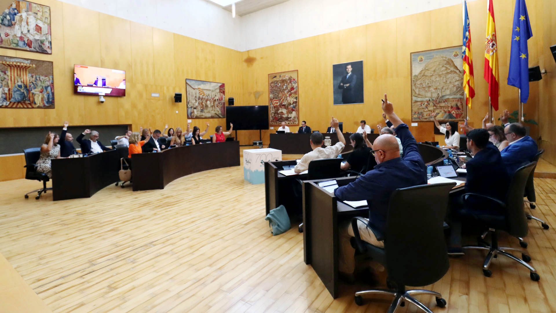 Benidorm ha aprobado en sesión plenaria un homenaje para reconocer al sector hotelero local Benidorm ha aprobado en sesión plenaria un homenaje para reconocer al sector hotelero local