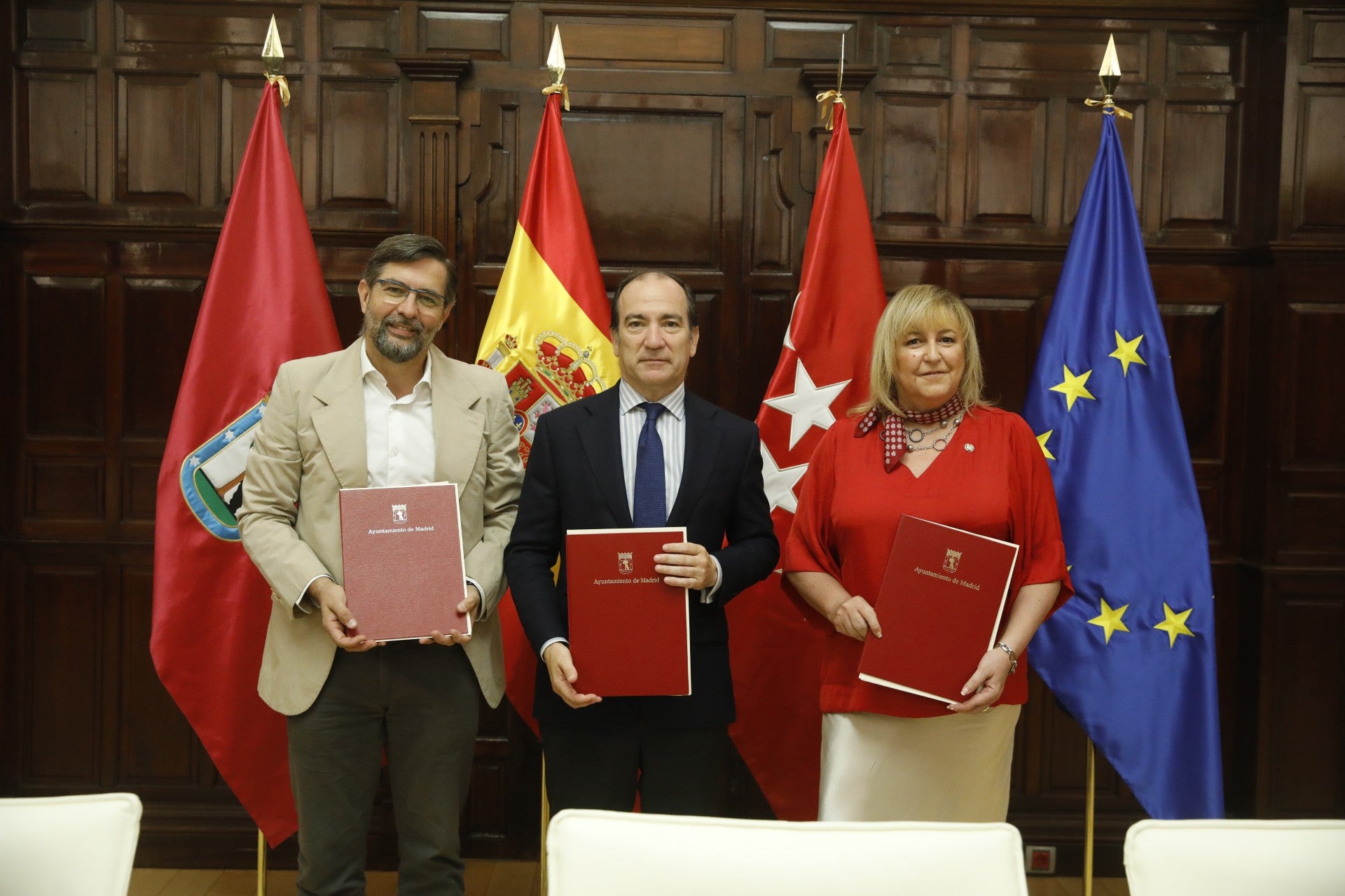 Mano dura contra los pisos turísticos ilegales: Administradores de fincas y Ayuntamiento de Madrid se alían para frenarlos Mano dura contra los pisos turísticos ilegales: Administradores de fincas y Ayuntamiento de Madrid se alían para frenarlos