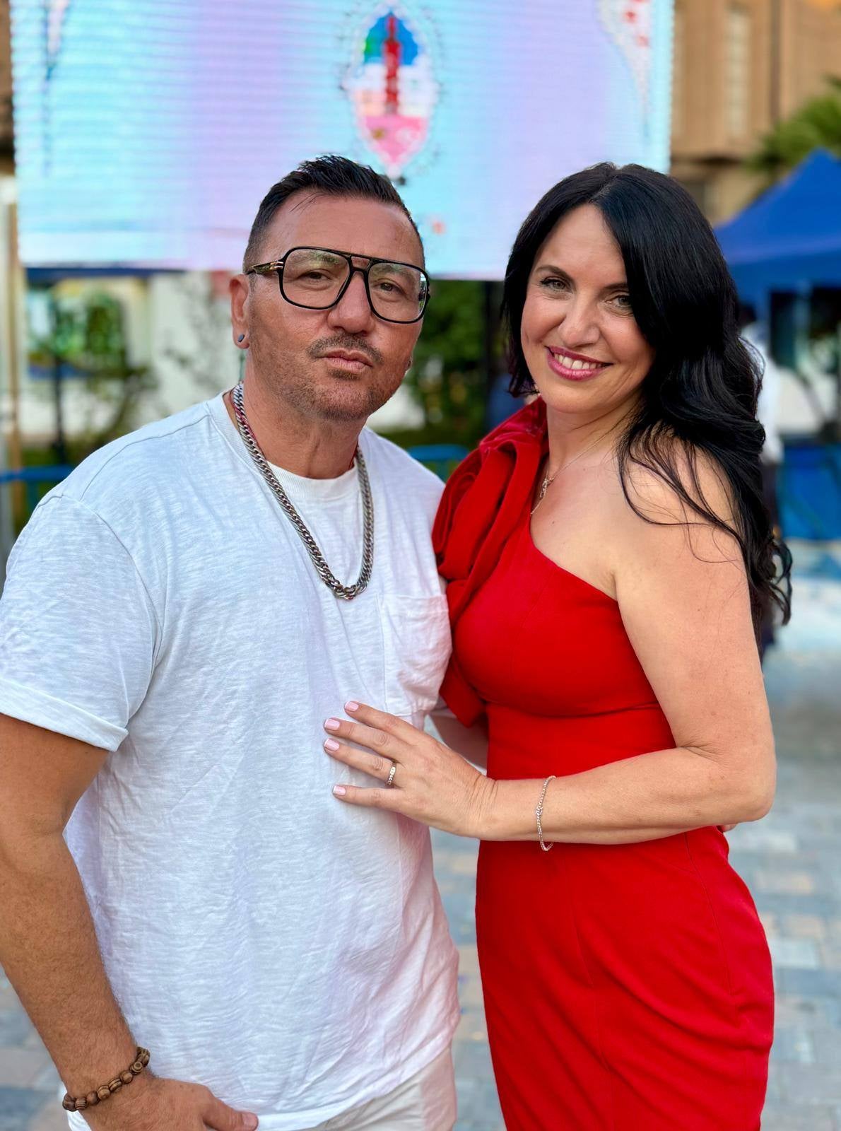 Miguel Noguera resalta la intensidad y el sentimiento del pregón de Luz Sigüenza en las fiestas de Moros y Cristianos de San Blas Miguel Noguera resalta la intensidad y el sentimiento del pregón de Luz Sigüenza en las fiestas de Moros y Cristianos de San Blas