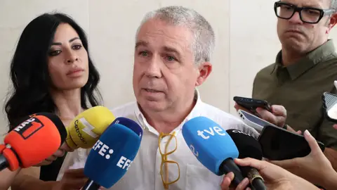 L'Ajuntament de Barcelona no investigarà la mort de la treballadora del servei de neteja L'Ajuntament de Barcelona no investigarà la mort de la treballadora del servei de neteja