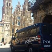 Investigan un intento de robo con butrón a una sucursal del BBVA en la Praza da Nosa Señora da Mercé de Conxo