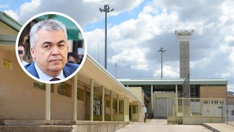 "Puede estudiar, trabajar y hasta ir a la piscina": así será la vida en prisión de Santos Cerdán, nos lo cuenta un experto penitenciario "Puede estudiar, trabajar y hasta ir a la piscina": así será la vida en prisión de Santos Cerdán, nos lo cuenta un experto penitenciario