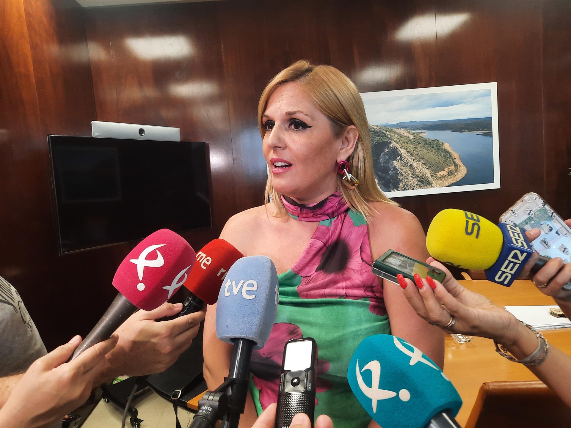 La Junta ya está elaborando los PGEx 2026 con la idea de no dar "ni un paso atrás" en su política fiscal La Junta ya está elaborando los PGEx 2026 con la idea de no dar "ni un paso atrás" en su política fiscal