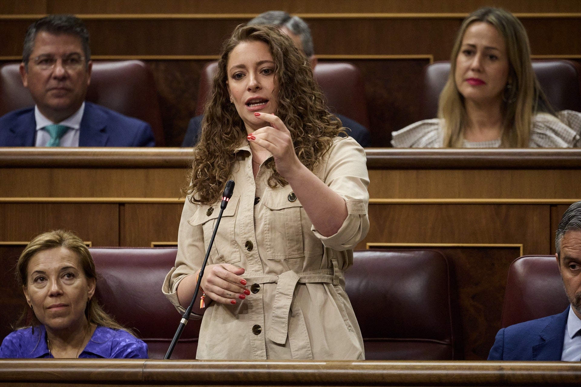 Quién es Ester Muñoz, la nueva portavoz del PP en el Congreso nombrada por Feijóo Quién es Ester Muñoz, la nueva portavoz del PP en el Congreso nombrada por Feijóo