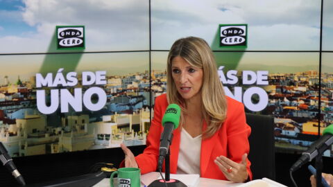 La vicepresidenta del Gobierno, Yolanda Díaz en los estudios de Onda Cero. La vicepresidenta del Gobierno, Yolanda Díaz en los estudios de Onda Cero.