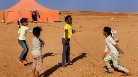 Los niños saharauis del programa 'Vacaciones en Paz' 2025 llegarán el próximo martes 8 de julio a Extremadura Los niños saharauis del programa 'Vacaciones en Paz' 2025 llegarán el próximo martes 8 de julio a Extremadura