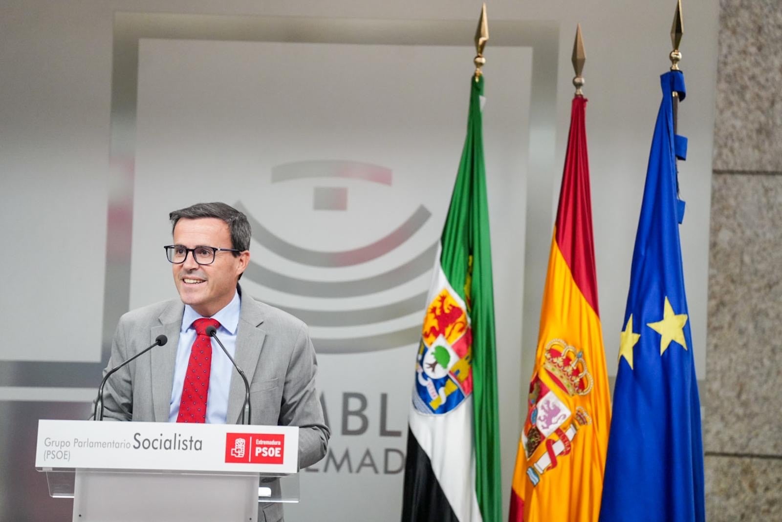 Gallardo advierte al PP y a Vox que no le van a callar pese a la estrategia de destrucción política sin pruebas que están llevando a cabo Gallardo advierte al PP y a Vox que no le van a callar pese a la estrategia de destrucción política sin pruebas que están llevando a cabo