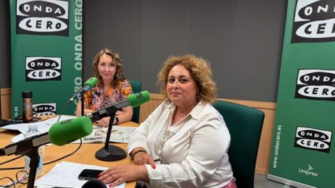 La vicepresidenta ejecutiva de la FEHM (Federaci&oacute;n Empresarial Hotelera de Mallorca), Mar&iacute;a Jos&eacute; Aguil&oacute;, en Onda Cero Mallorca junto a Elka Dimitrova