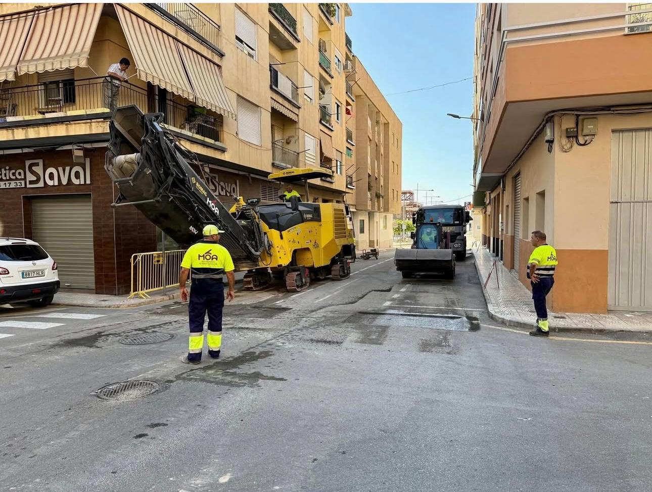 Callosa d’en Sarrià inicia las obras de renovación de asfalto en la calle Ramón y Cajal y la Avenida Jaume I Callosa d’en Sarrià inicia las obras de renovación de asfalto en la calle Ramón y Cajal y la Avenida Jaume I